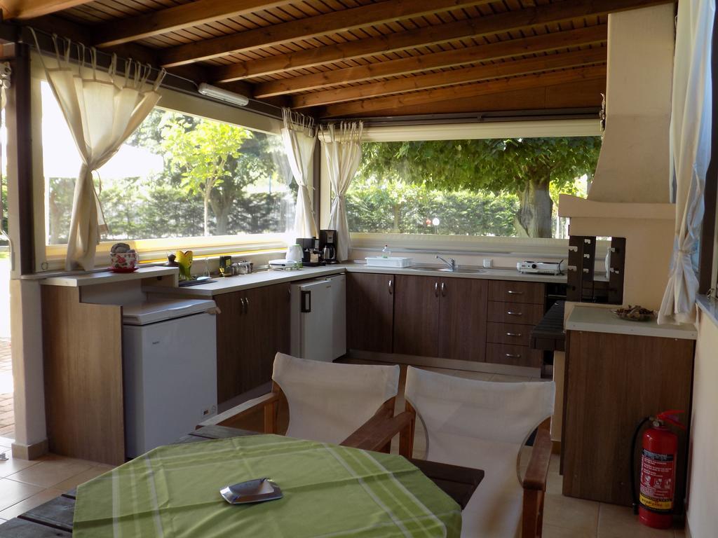 Ferienwohnung Alisachni Paralia Pantaleimonos Exterior foto